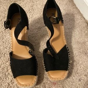 A.N.A wedges size 8